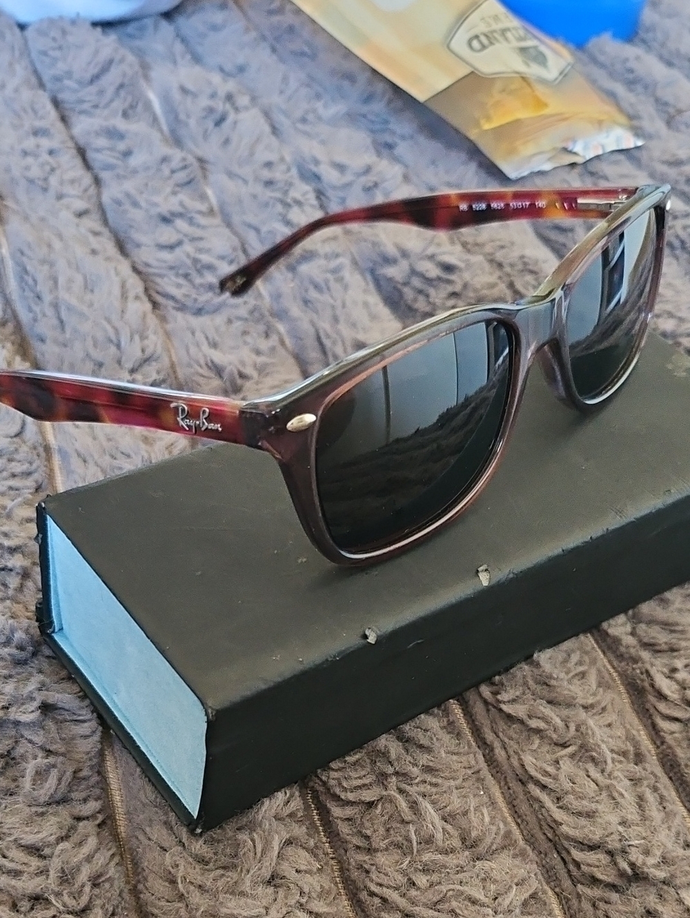 RAY-BAN Rb5228 SPECIAL RARE MAKE NOT PERSCRIPTION!